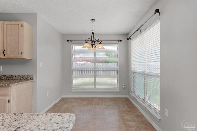 Building Photo - 6545 Fern St