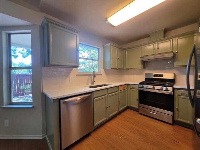 Building Photo - 11602 Maybach Dr