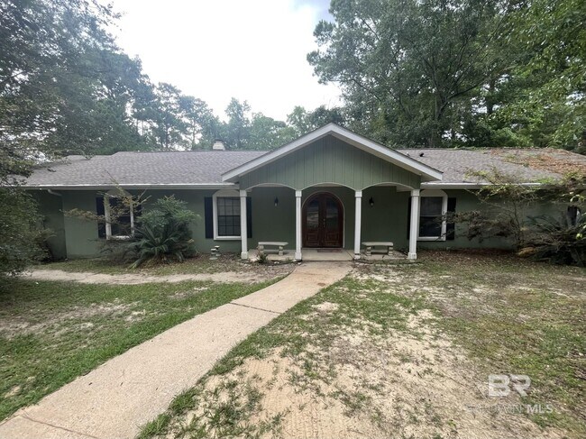 Primary Photo - 100 Lynwood Cir