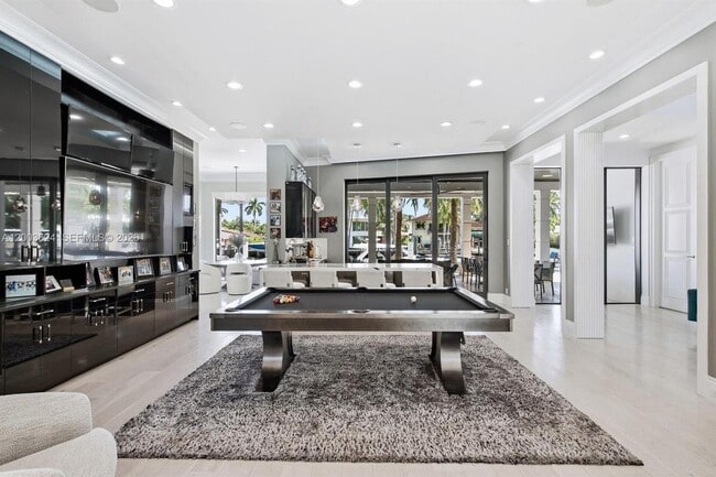 Building Photo - 720 Isle of Palms Dr