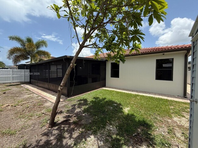 Building Photo - 13631 SW 272nd Terrace