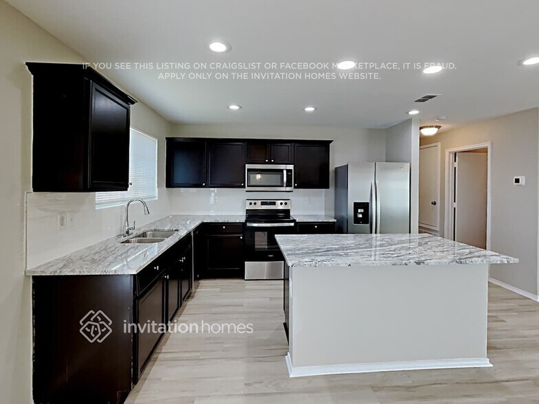 Building Photo - 149 Pinto Dr