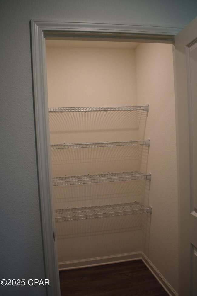 Building Photo - 1570 Aldoro Cir