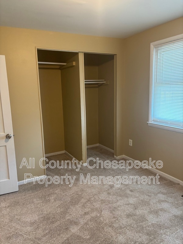 Building Photo - 2825 Eastshire Dr