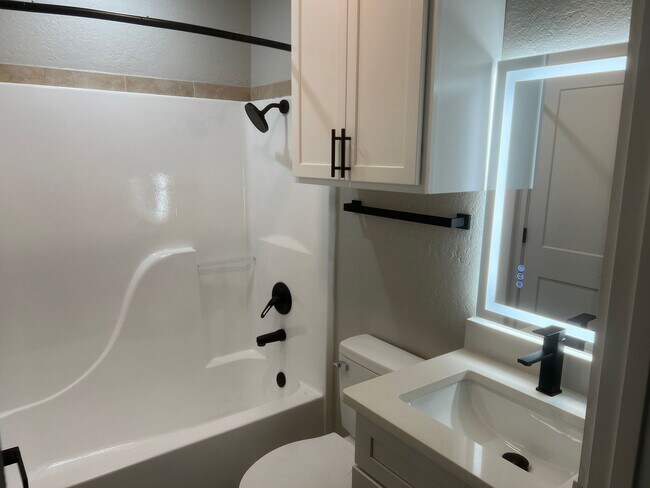 Building Photo - 2162 Airport Rd