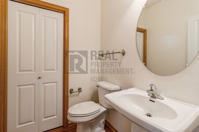 Building Photo - 547 82nd St