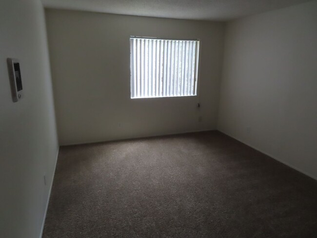 Building Photo - Two Bedroom  Condo in City Heights