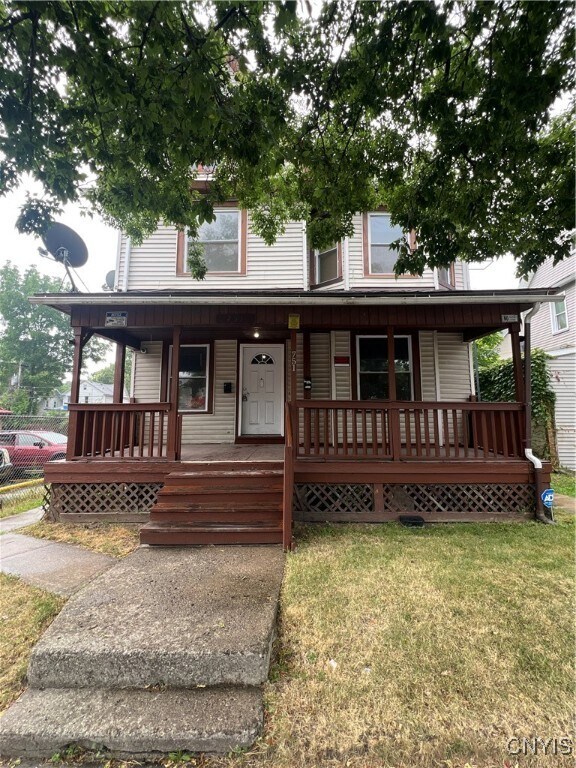 Primary Photo - 751 Dewey Ave