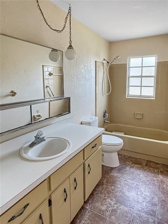 Building Photo - 590 Belltower Ave