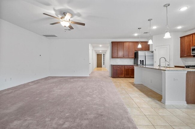 Building Photo - 3341 Charade Dr