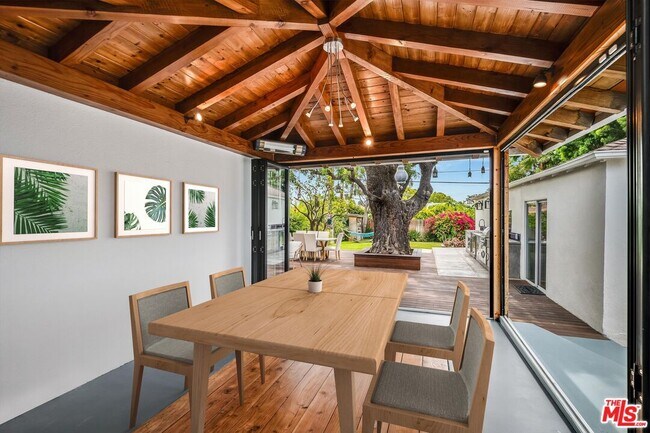 Building Photo - 3012 Bagley Ave