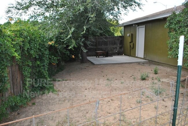 Building Photo - 4224 Applewood Dr
