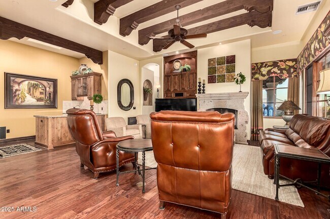 Building Photo - 1930 E Desert Willow Dr