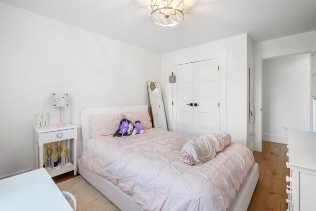 Building Photo - 1046 Wiley Bridge Rd