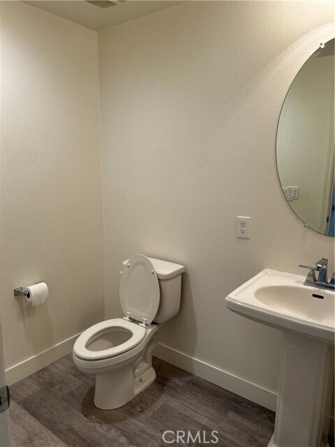 Building Photo - 5884 Silver Oaks Dr