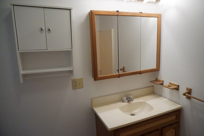 Building Photo - 510 S Court St