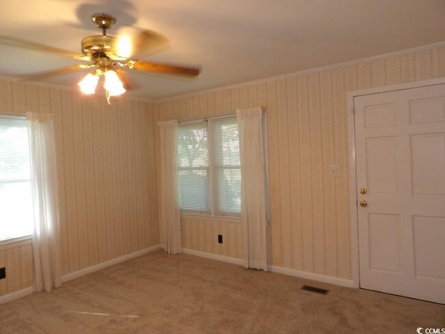 Building Photo - 6801 Swamp Fox Hwy W