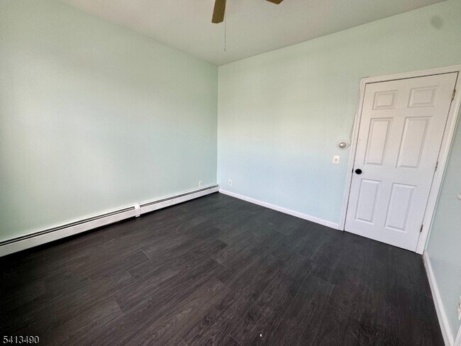 Building Photo - 318 Ampere Pkwy