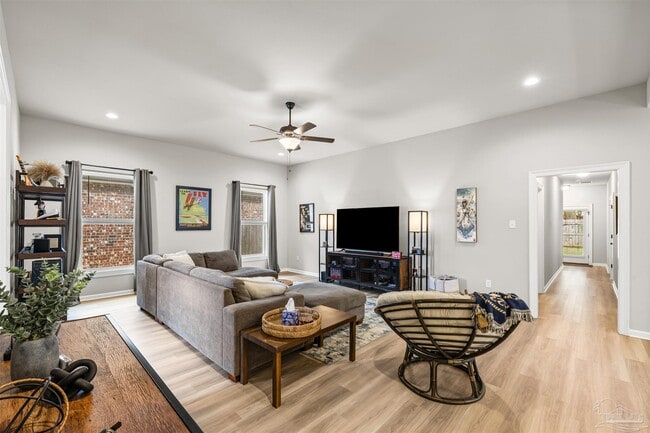 Building Photo - 4709 Sago Palm Cir