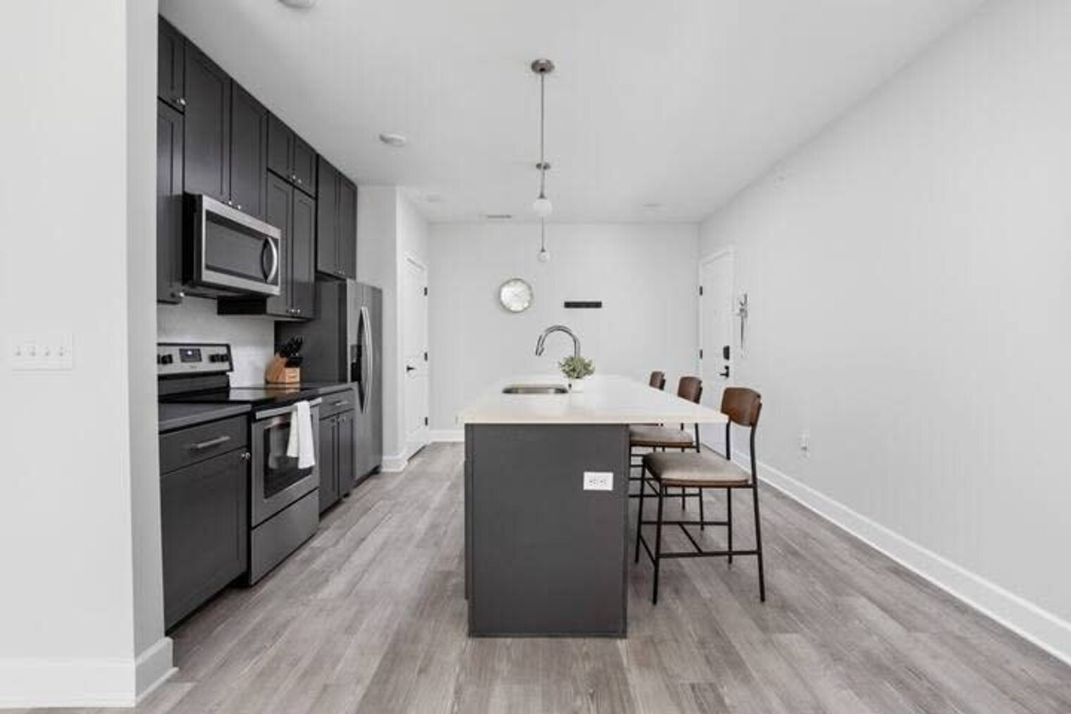 Building Photo - 5858 N College Ave