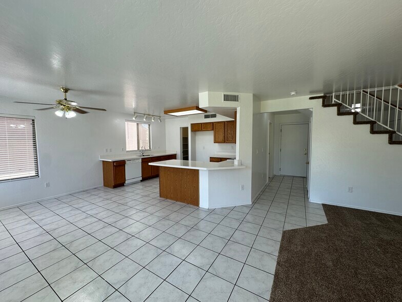 Building Photo - 9421 N 93rd Ave