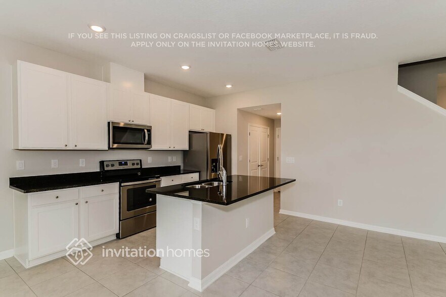 Building Photo - 11540 Woodleaf Dr