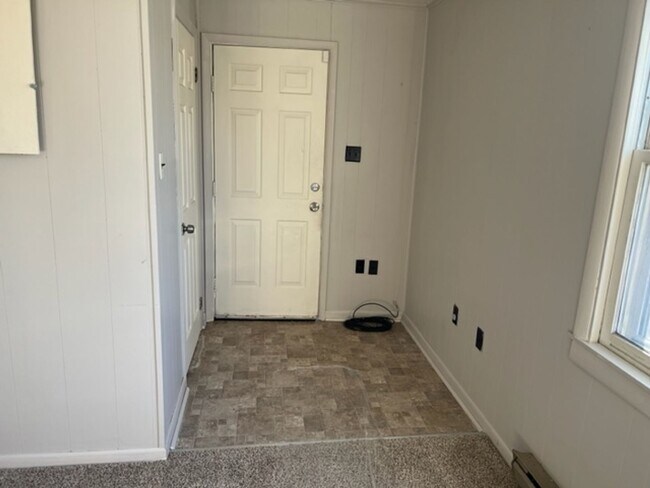 Building Photo - 2144 S 2nd St