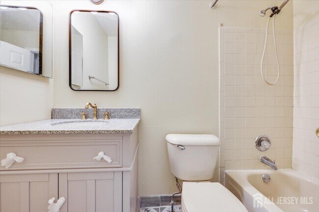 Building Photo - 54 Tanglewood Ct