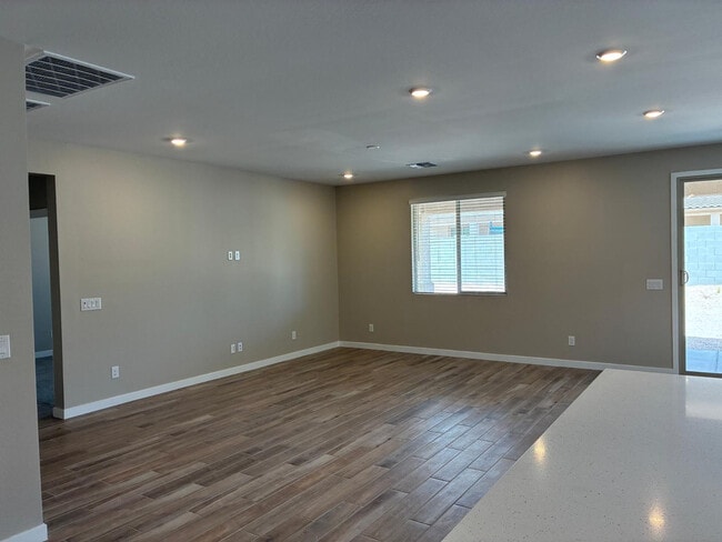 Building Photo - 18372 W Villa Chula Ln