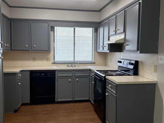 Building Photo - Garden home in Tangerine subdivision