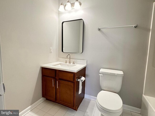 Building Photo - 220 South St