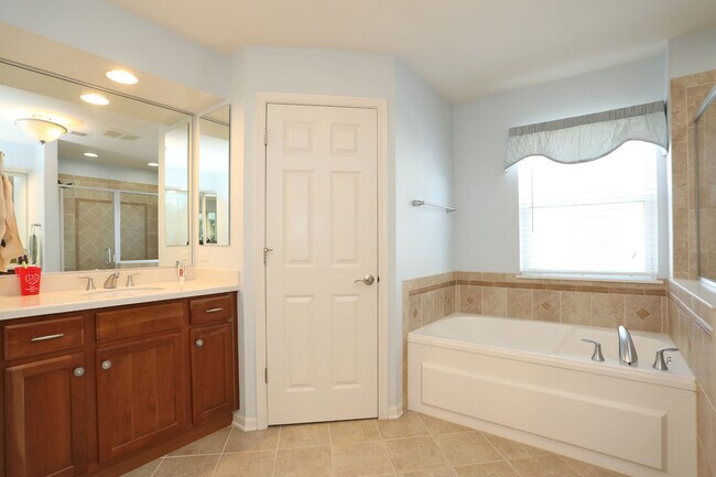 Building Photo - 21911 W Tori Ln