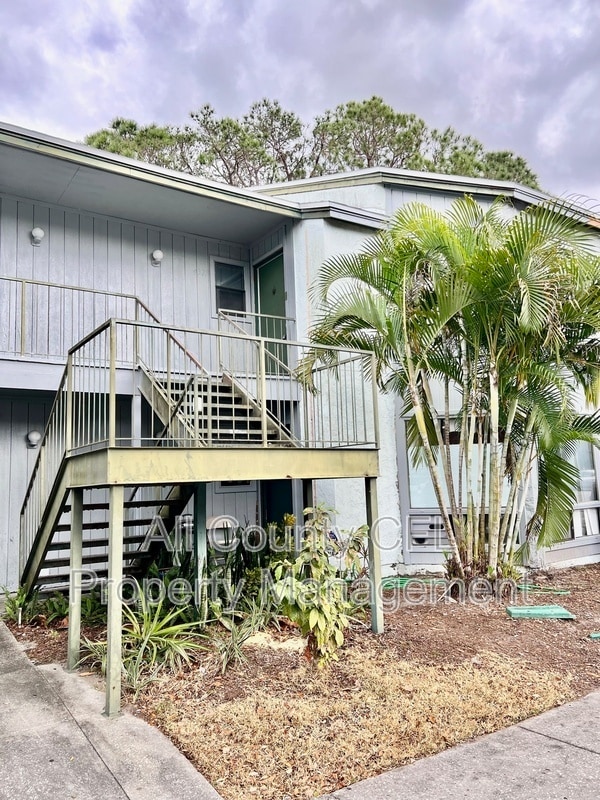 Primary Photo - 4371 Aqua Vista Dr