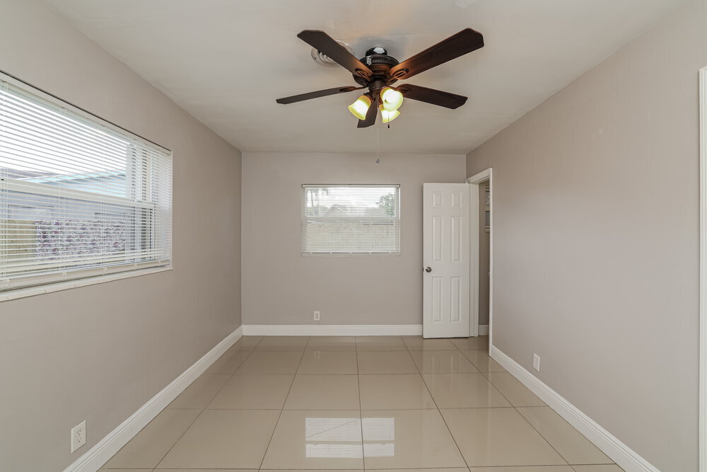 Building Photo - 1321 SW 21st Way