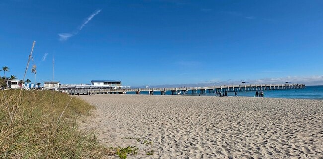 Building Photo - 3590 S Ocean Blvd