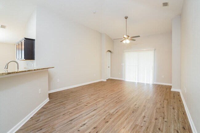 Building Photo - 3229 Hidden Meadows Ct