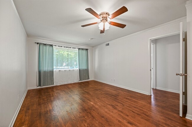 Building Photo - 4413 W 43rd St