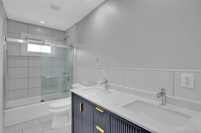 Building Photo - 33 Gaines St