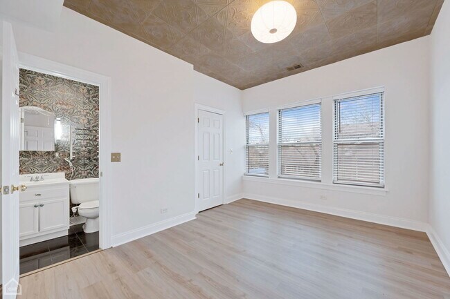 Building Photo - 6200 S Evans Ave