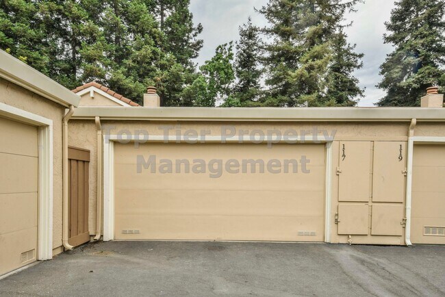 Building Photo - 117 Northcreek Cir
