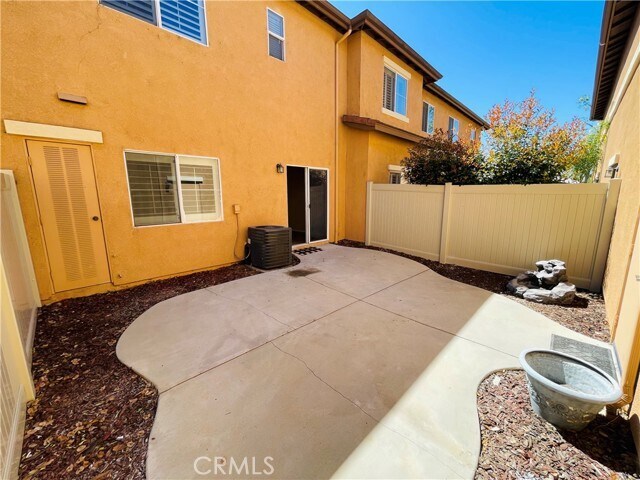 Building Photo - 26331 Arboretum Way