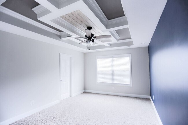 Building Photo - 208 Liam Ct