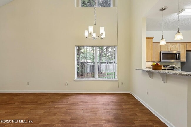 Building Photo - 2426 Old Pine Trail