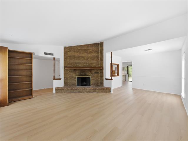 Building Photo - 3053 Villa Sur Trail