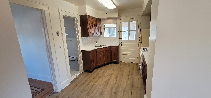 Building Photo - 27 Jackson St