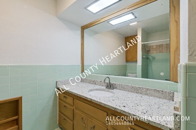 Building Photo - 4236 NW 48th St