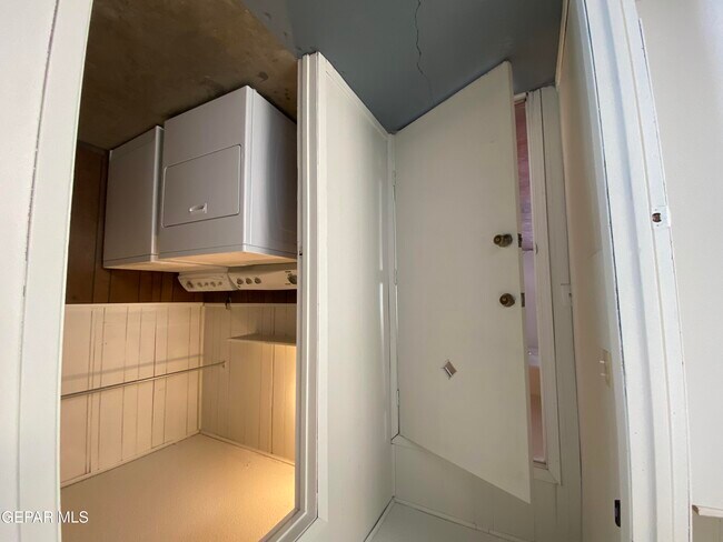 Building Photo - 308 Cabaret Dr