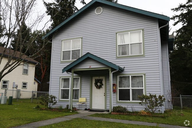 Building Photo - Dixon Village