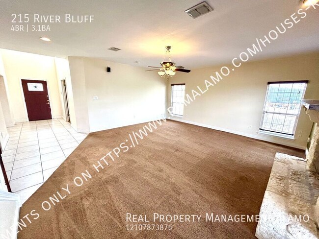 Building Photo - AVAILABLE NOW! 2-Story 4 Bedroom / 3.5 Bat...