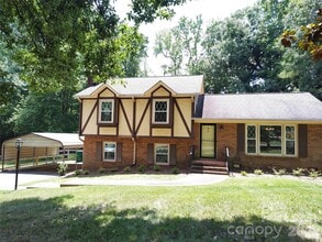 Building Photo - 5812 Donegal Dr
